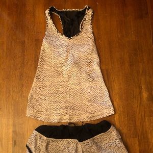 Lululemon workout set